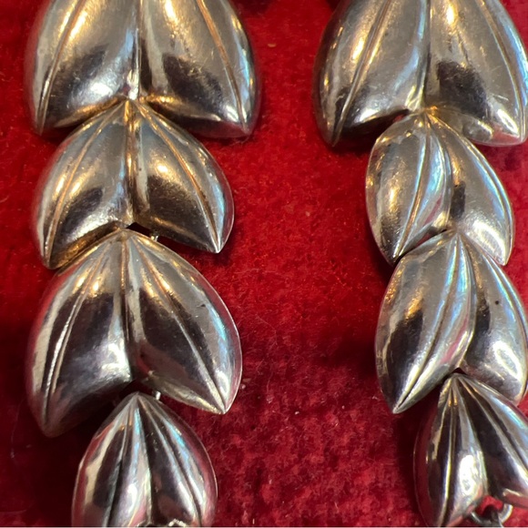 Vintage long, sterling silver leaf dangling earrings with bells - Picture 2 of 9
